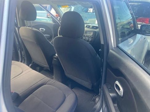 Used 2016 Kia Soul w/ Convenience Package FWD image 11
