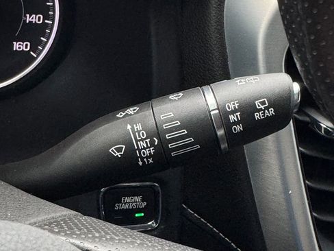 Used 2022 GMC Acadia SLE w/ Driver Convenience Package image 30