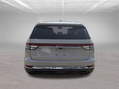 Used 2020 Lincoln Aviator Reserve w/ Equipment Group 202A AWD/4WD image 4