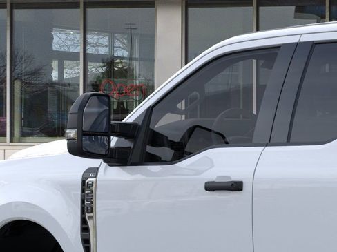 New 2026 Ford F250 XL w/ F-250 >10K GVWR Package image 20