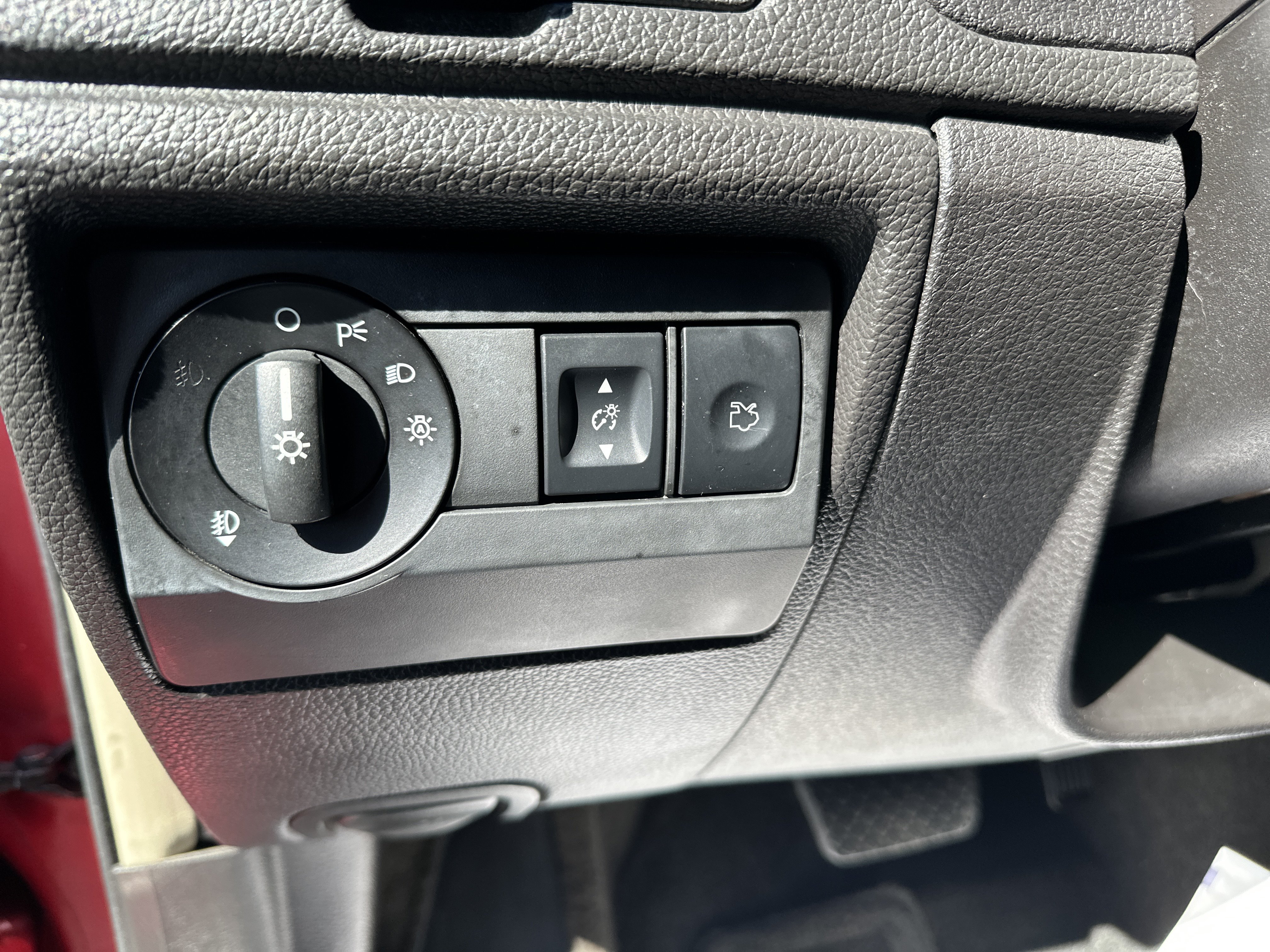 Used 2012 Ford Fusion SE FWD image 18