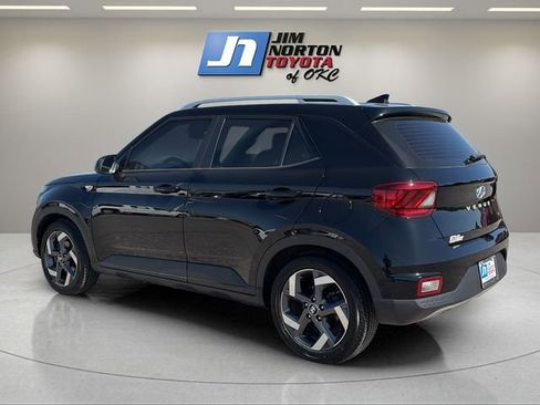 Used 2020 Hyundai Venue SEL w/ Convenience + Premium Package FWD image 7