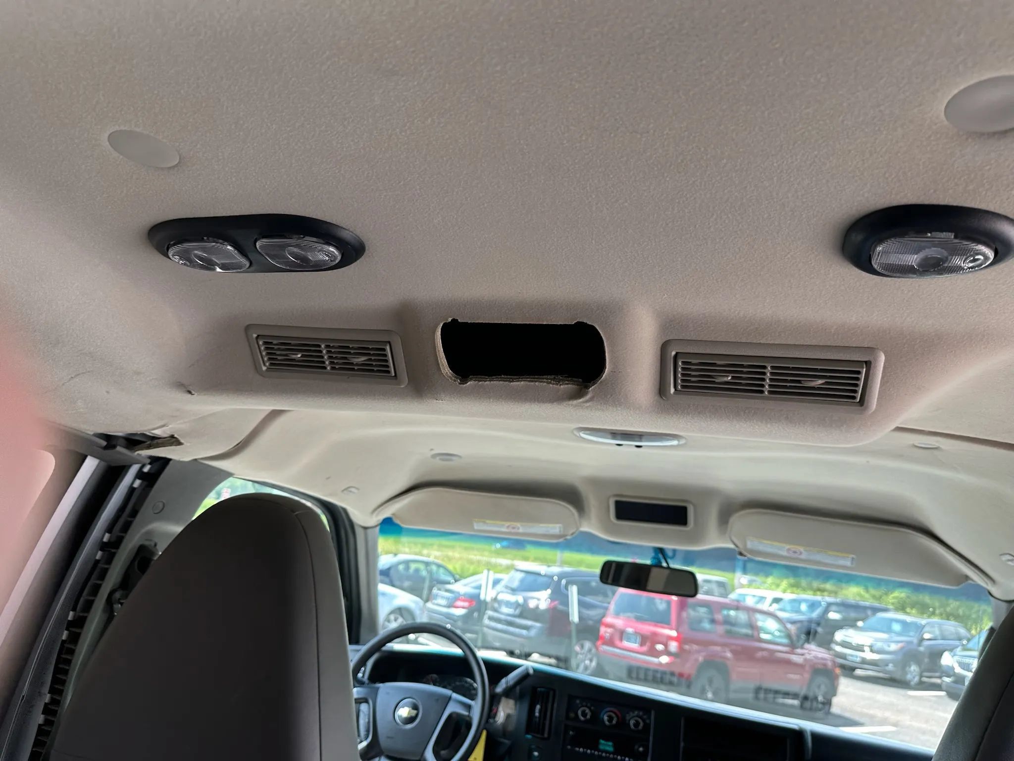 Used 2015 Chevrolet Express 2500 LT w/ LT Preferred Equipment Group RWD image 20