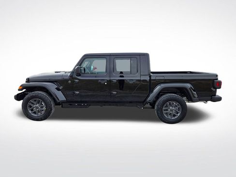 New 2026 Jeep Gladiator Sport AWD/4WD image 7