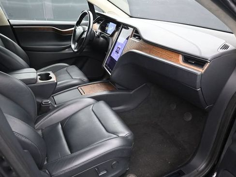 Used 2018 Tesla Model X 100D AWD/4WD image 15