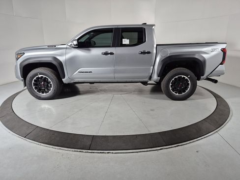 New 2025 Toyota Tacoma 4x4 Double Cab Hybrid image 2