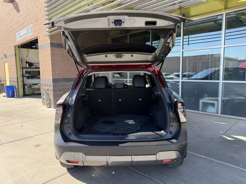 Used 2025 Nissan Kicks SR w/ SR Premium Package image 35