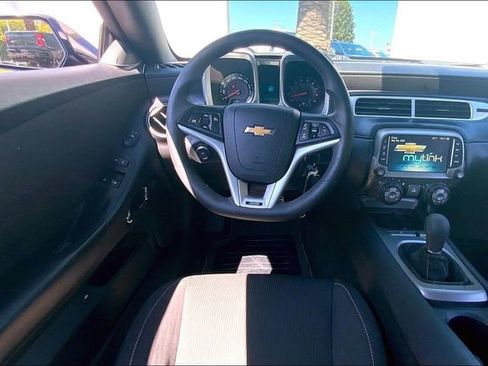 Used 2015 Chevrolet Camaro SS w/ SS Performance Package RWD image 5