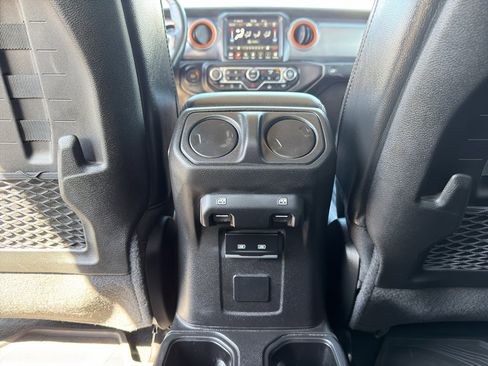 Used 2022 Jeep Gladiator Mojave w/ LED Lighting Group AWD/4WD image 5