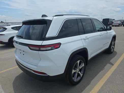 Used 2022 Jeep Grand Cherokee Limited 4xe AWD/4WD image 6