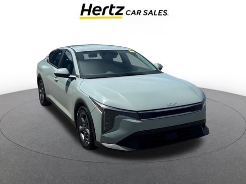 Used 2025 Kia K4 LXS image 1