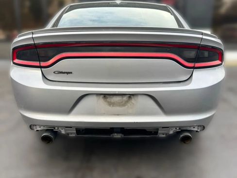 Used 2016 Dodge Charger R/T image 4