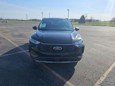 Certified 2025 Ford Escape ST-Line FWD image 2