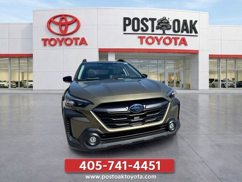 Used 2024 Subaru Outback Premium AWD/4WD image 12