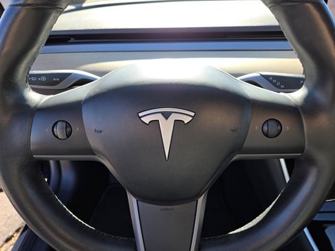 Used 2018 Tesla Model 3 Long Range image 19