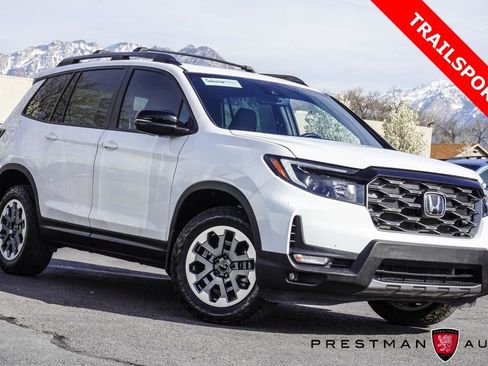 Used 2024 Honda Passport TrailSport image 1