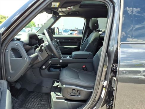 Used 2026 Land Rover Defender 110 S AWD/4WD image 11