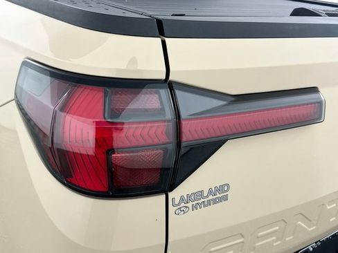 Used 2022 Hyundai Santa Cruz SEL w/ Activity Package FWD image 23