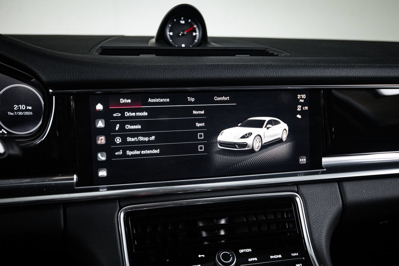 Certified 2023 Porsche Panamera image 18