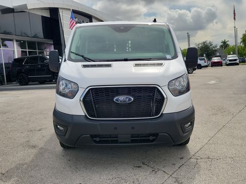 Used 2025 Ford Transit 250 Low Roof w/ Exterior Upgrade Package RWD image 2