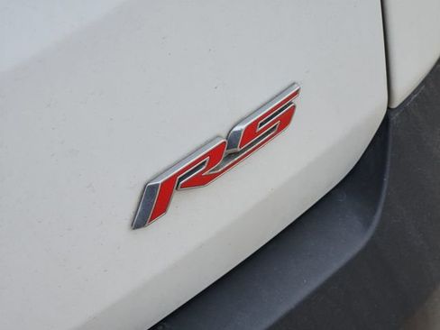 Used 2022 Chevrolet Traverse RS w/ LPO, Floor Liner Package image 12