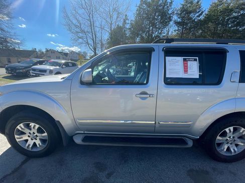Used 2011 Nissan Pathfinder Silver image 3