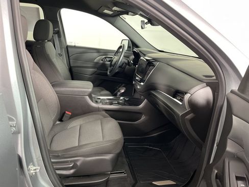Certified 2023 Chevrolet Traverse LT FWD image 7