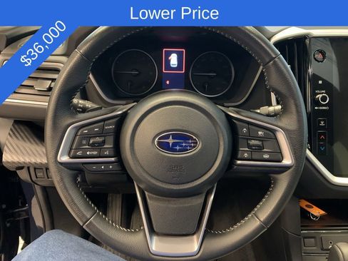 Used 2025 Subaru Ascent Premium image 3