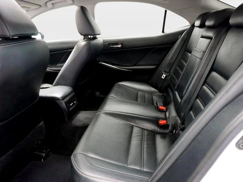 Used 2014 Lexus IS 250 RWD image 18
