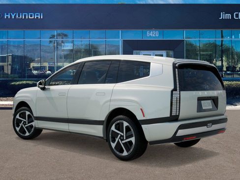 New 2026 Hyundai Ioniq 9 Calligraphy image 5