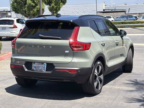 Used 2021 Volvo XC40 P8 Recharge AWD/4WD image 5