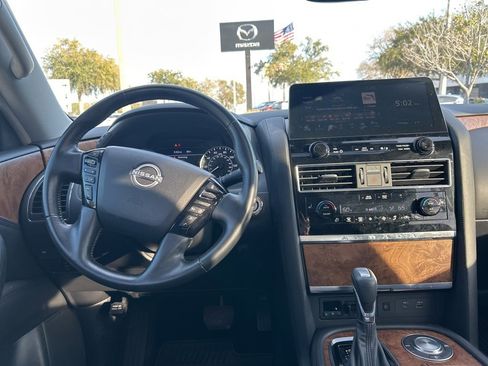 Used 2021 Nissan Armada SL image 15