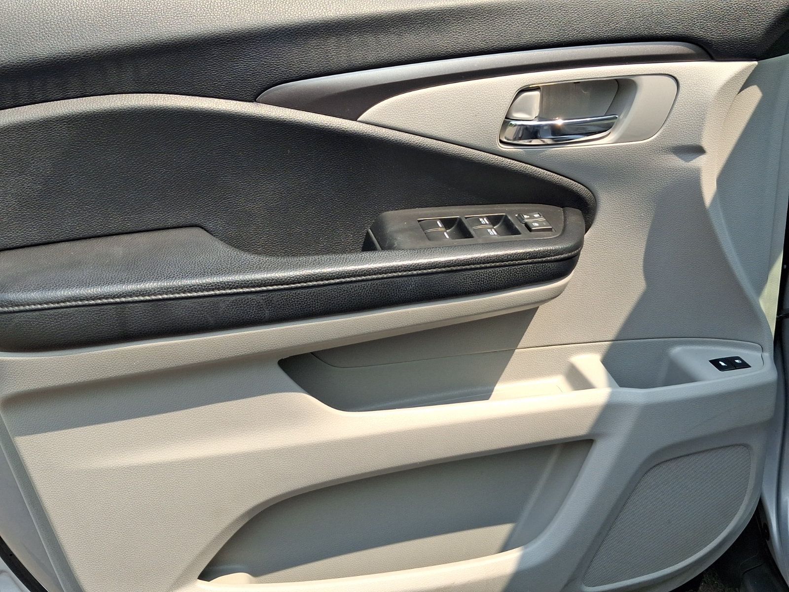 Used 2018 Honda Pilot EX-L image 13