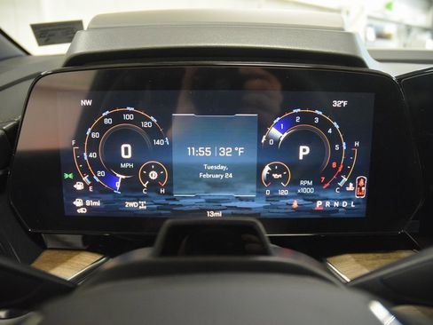 New 2026 Chevrolet Suburban High Country image 56