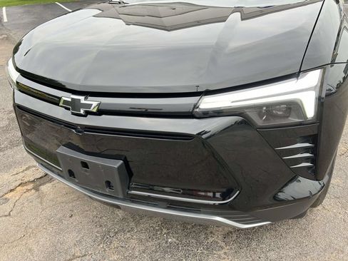 Used 2024 Chevrolet Blazer EV LT AWD/4WD image 11
