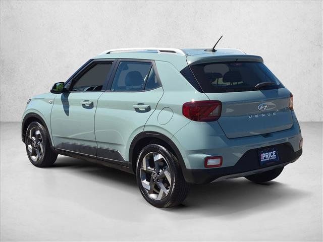 Used 2025 Hyundai Venue Limited FWD image 8