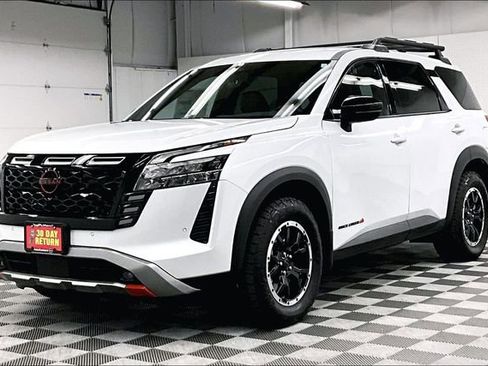 New 2026 Nissan Pathfinder Rock Creek AWD/4WD image 3