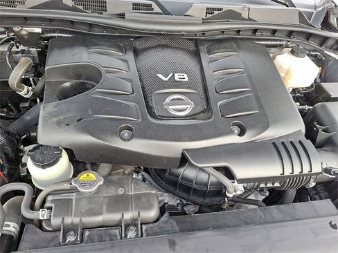 Used 2024 Nissan Armada SL w/ Captain's Chairs Package image 28