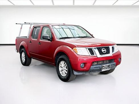 Used 2017 Nissan Frontier SV RWD image 3