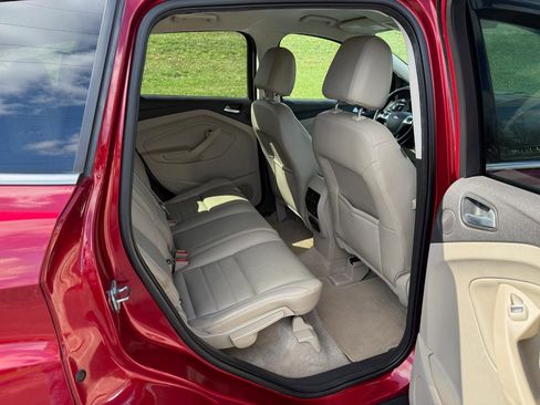 Used 2015 Ford Escape SE w/ Equipment Group 201A image 22