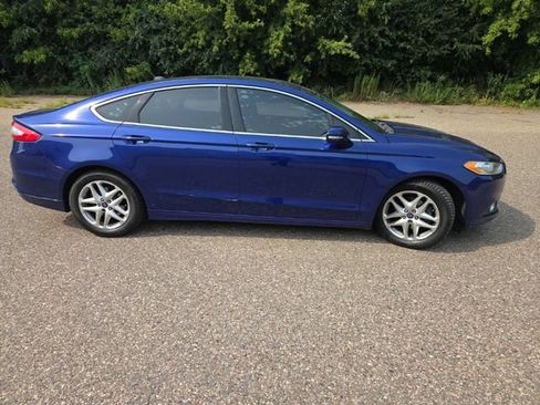 Used 2013 Ford Fusion SE FWD image 20