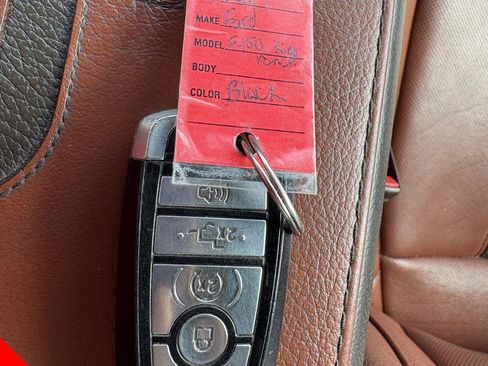 Used 2019 Ford F150 King Ranch w/ Equipment Group 601A Luxury AWD/4WD image 27