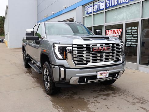 New 2026 GMC Sierra 2500 Denali w/ Denali Reserve Package AWD/4WD image 2