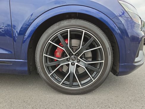 Used 2023 Audi SQ8 Prestige AWD/4WD image 11