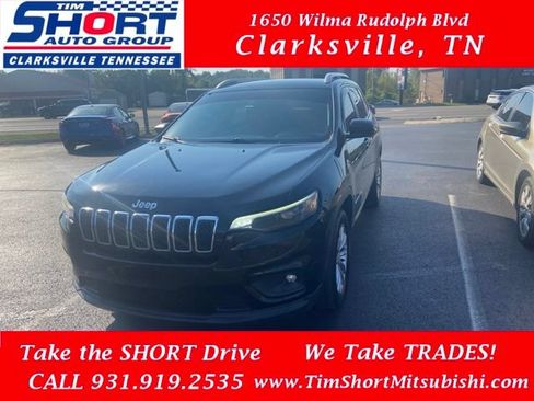 Used 2019 Jeep Cherokee Latitude w/ Popular Appearance Group FWD image 1