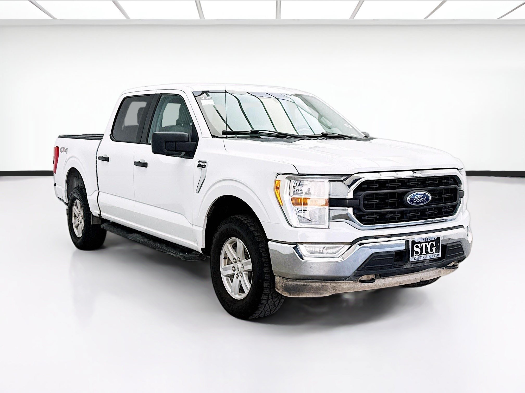 Used 2021 Ford F150 XLT w/ Trailer Tow Package AWD/4WD image 3