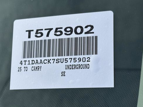 Certified 2025 Toyota Camry LE image 9