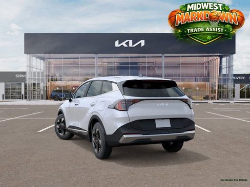 New 2026 Kia Sportage LX image 4