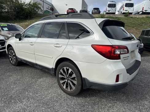 Used 2015 Subaru Outback 2.5i Limited AWD/4WD image 5