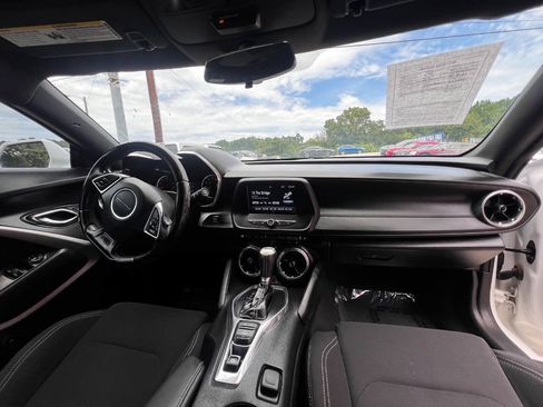 Used 2016 Chevrolet Camaro LT RWD image 13